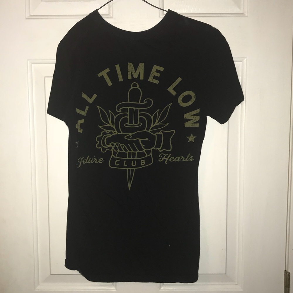 An All Time Low shirt.